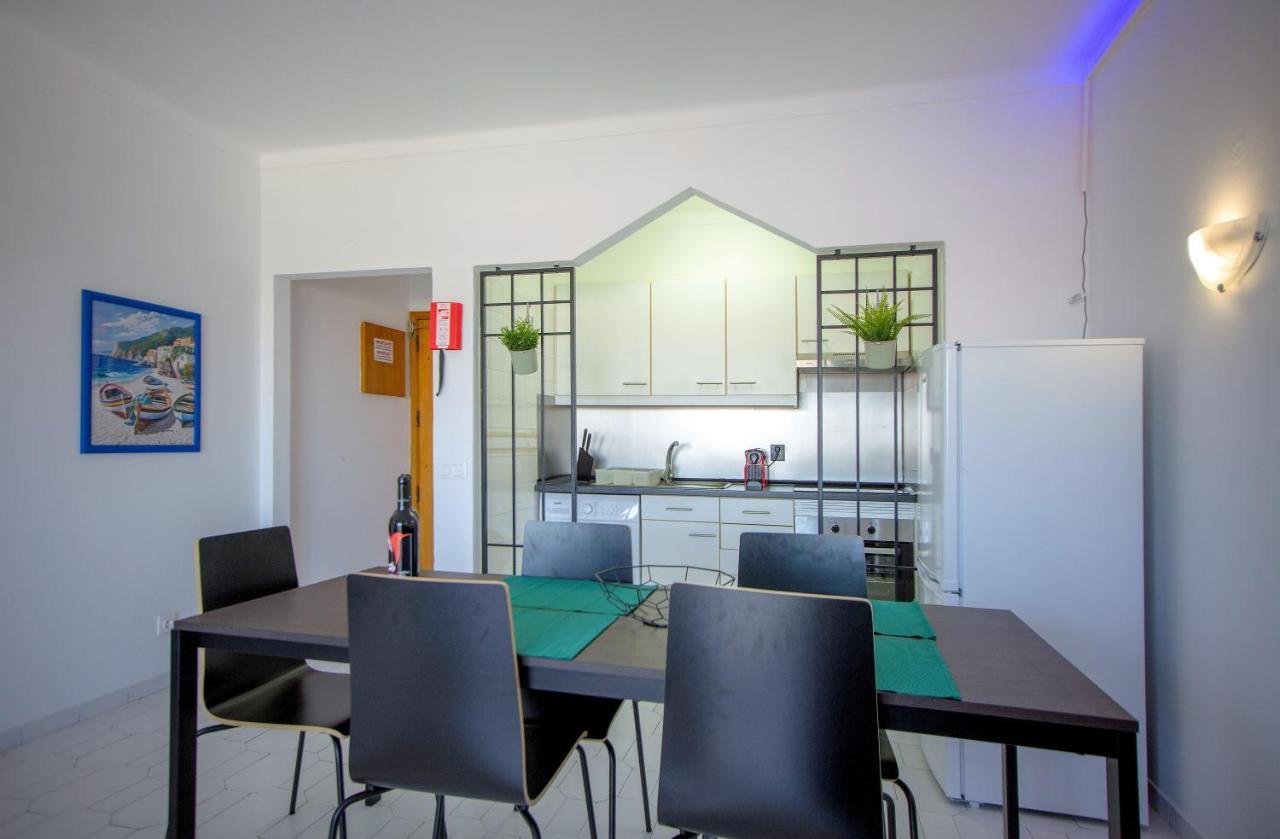 Sea View Apartment - 3 Swimming Pool & Fitness Albufeira Extérieur photo